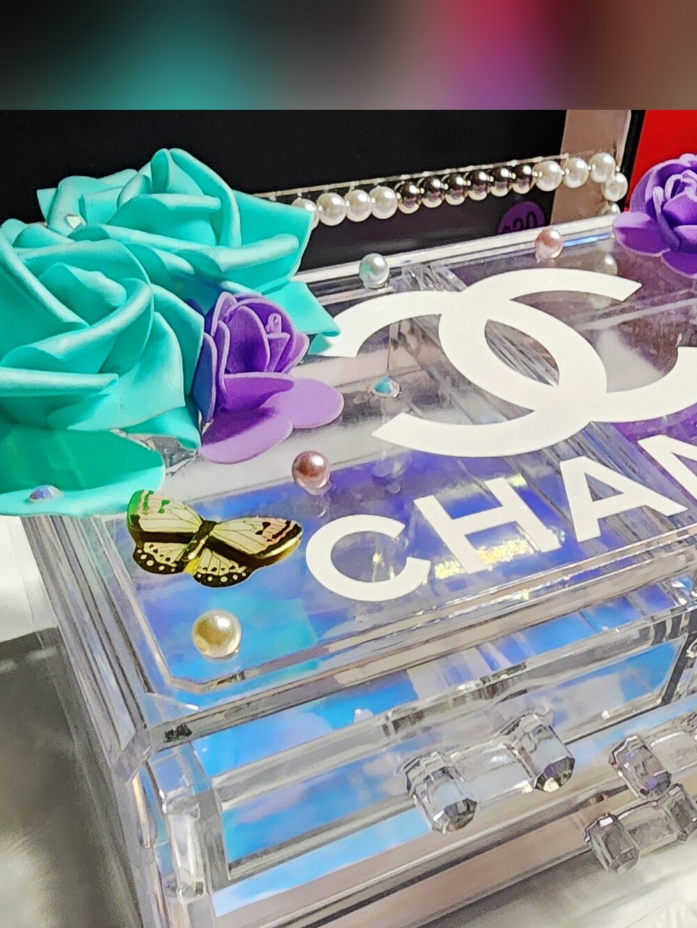 Acrylic Jewelry Box with Pink Gems